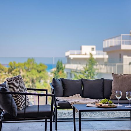 Sanders Gaia - Bright Two-Bedroom Apartment With Sea View Larnaca Zewnętrze zdjęcie